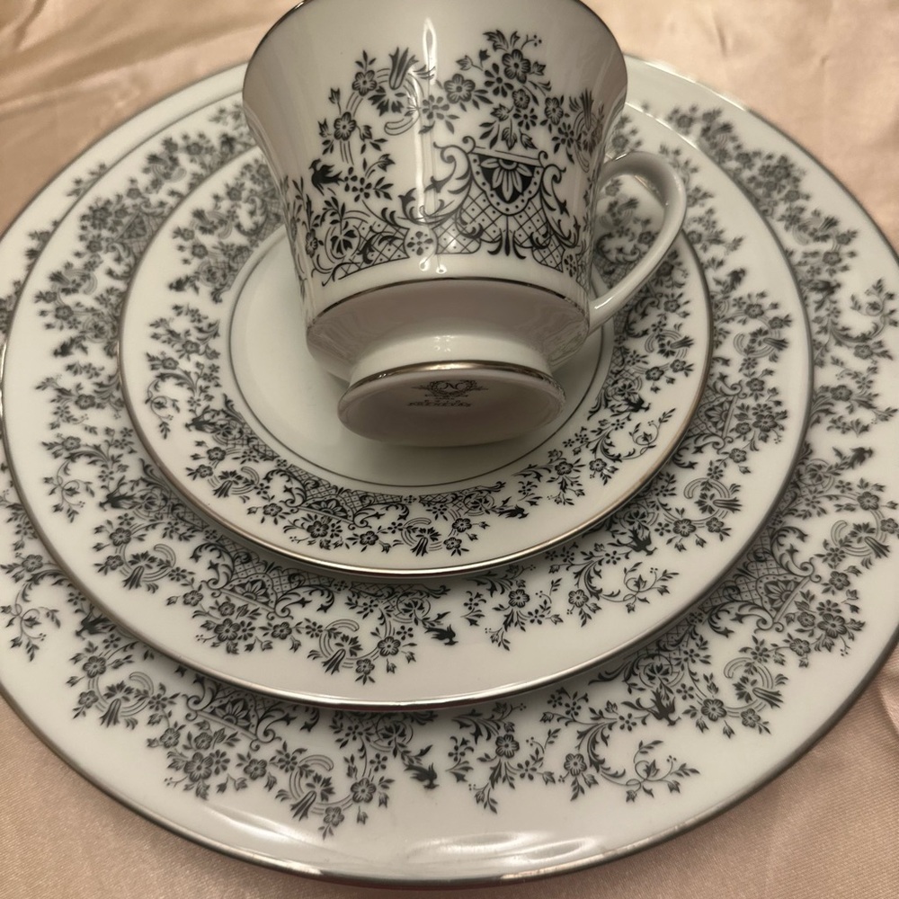 Classic Black and White Floral Dinnerware Set